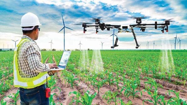 Modern-farming-Cutting-edge-tech-integrated-with-plant-bioscience